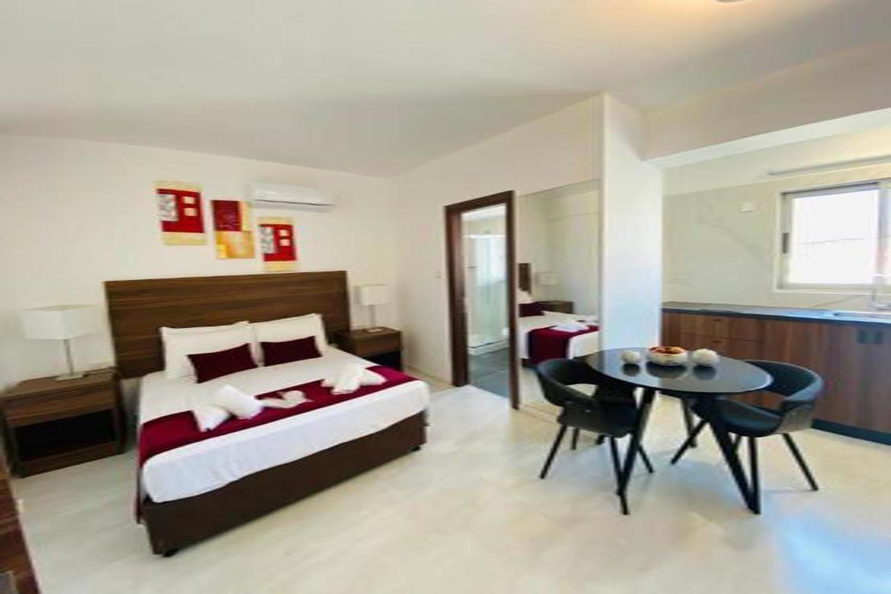 Eleonora Hotel Apartments Larnaca Ngoại thất bức ảnh