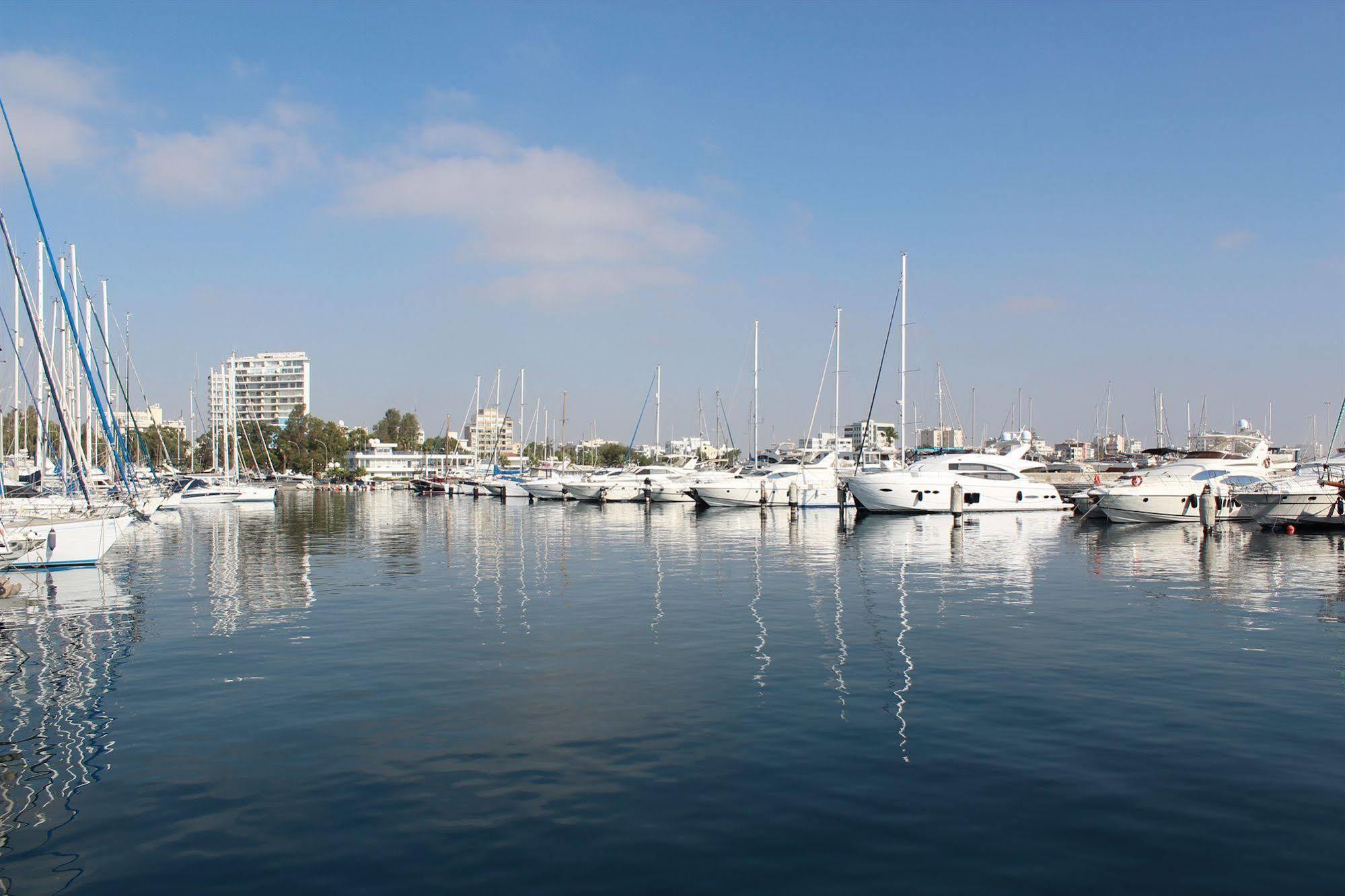 Eleonora Hotel Apartments Larnaca Ngoại thất bức ảnh